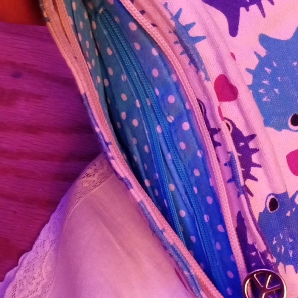 bungalow 360 Blue & Purple Puffer Fish Wristlet with Pink Hearts - Picture 3 of 4